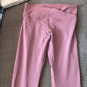 Pink lululemon leggings.